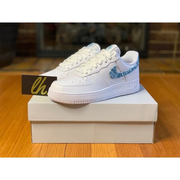 Size 6.5 w Nike Air Force 1 Low "Blue Paisley" - Picture 2 of 5